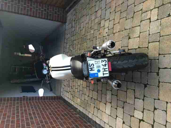 Ducati Monster 750 ccm mit eingetragener Drossel