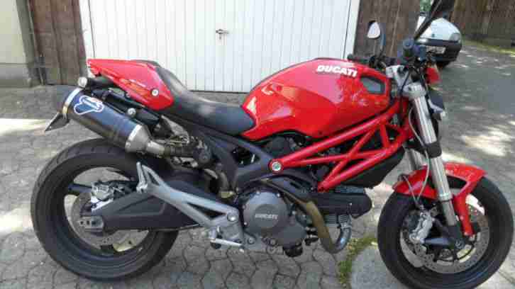 Ducati Monster 796/795/696 nur 1780km fast neu