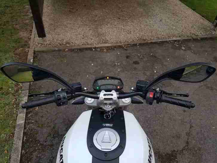 Ducati Monster 796 ABS