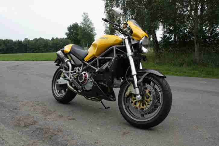 Ducati Monster S4 BJ 2001, EZ 08/2003 viele Extras und Carbon