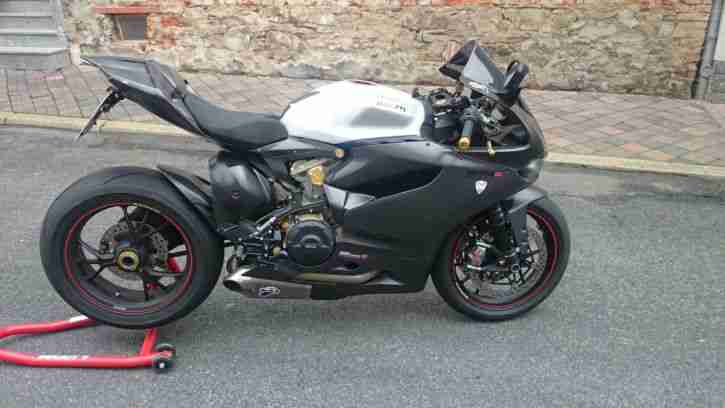 Ducati Panigale 1199 C ( Carbon )