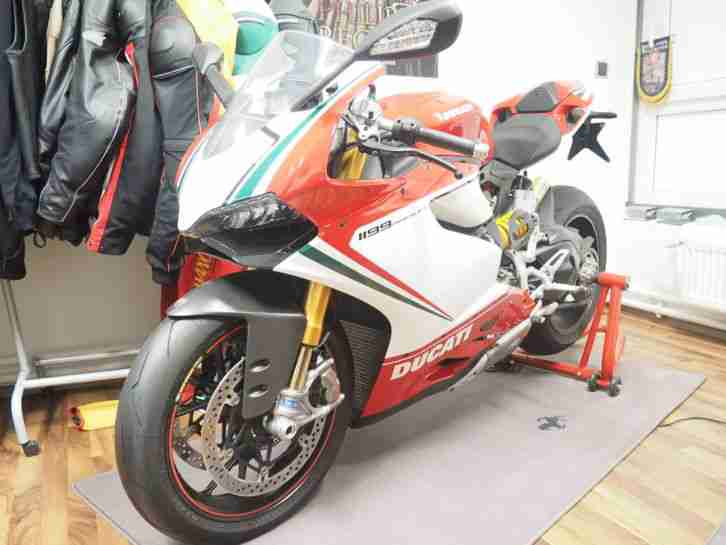 Ducati Panigale 1199S Tricolore