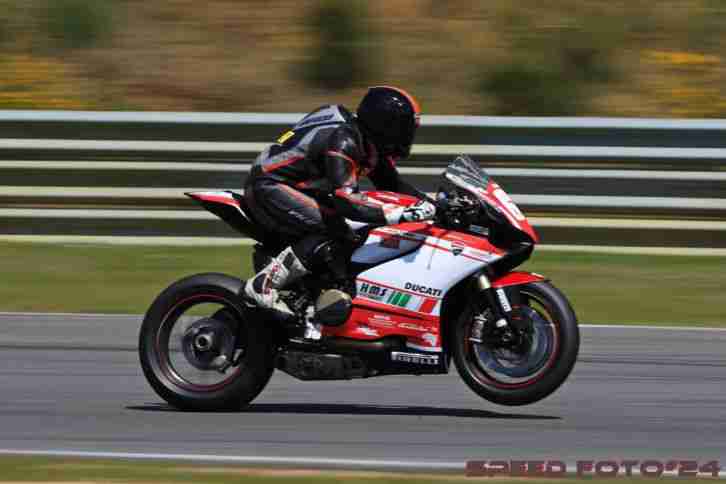 Ducati Panigale 1199r IDM Superstock1000 2015