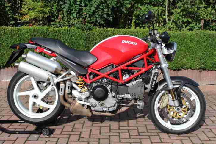 Ducati S4R rot / Bingo-Bikes