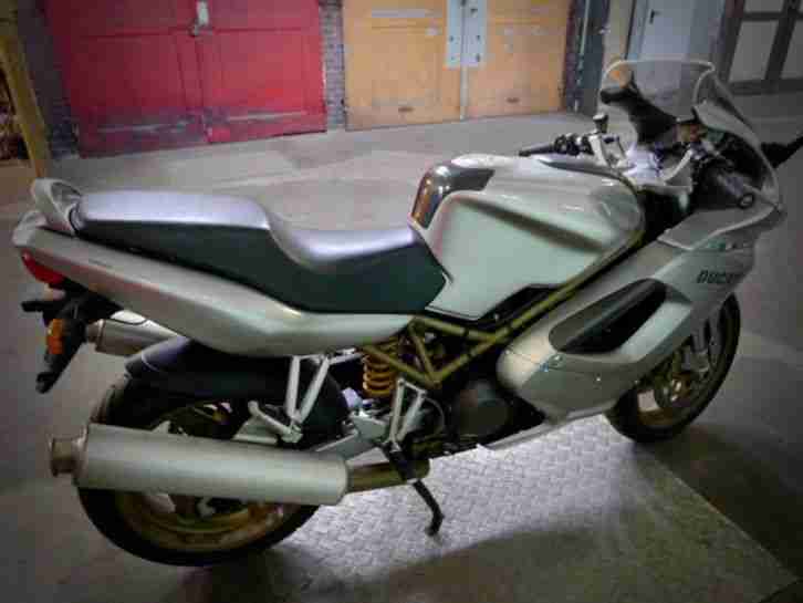 Ducati ST2, Bj. 2001, HU: Juni 2018, Farbe: Silbergrau