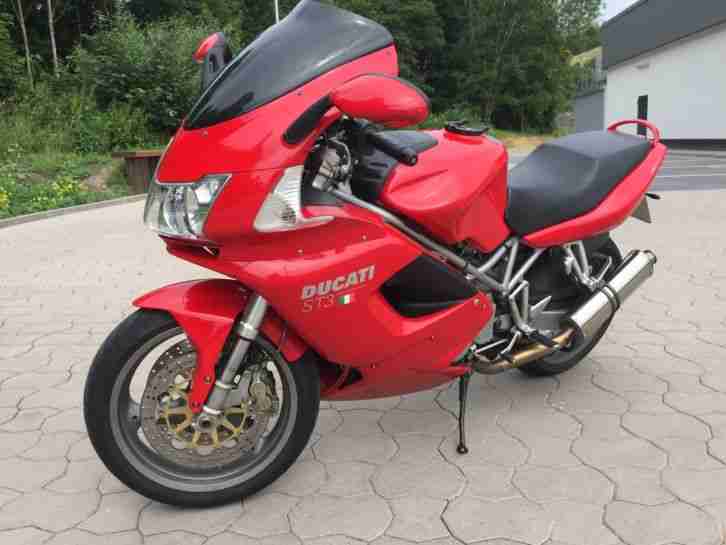Ducati ST3 von 2004 in rot, erst 19.000 km