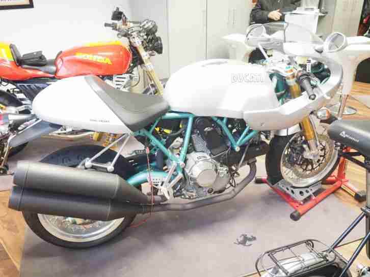 Ducati Sport Classic 1000 Paul Smart Replica