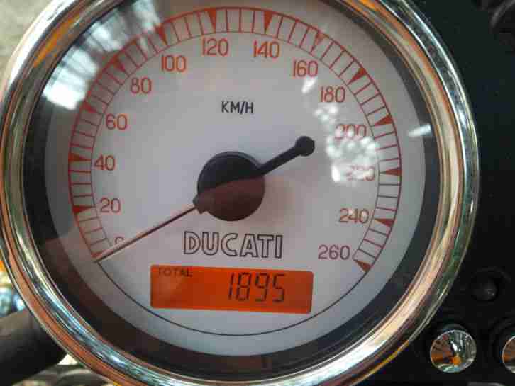 Ducati Sportclassic Sport 1000 - 1895km - as new - in perfect condition