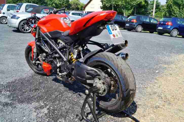 Ducati Streetfighter 1098, MIVV Sportauspuff, Rizoma, Brembo ...