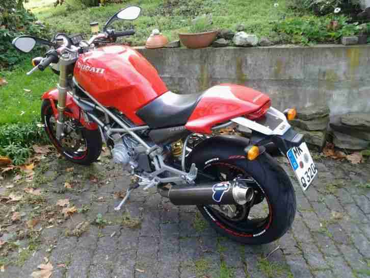 Ducati monster 900