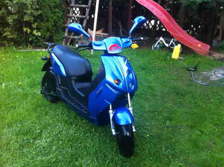 E-Max 110 Elektroroller E-Scooter 4kW Elektrofahrzeug