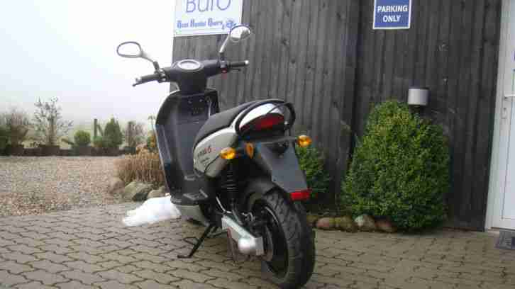 E Max 90 S Elektro Roller 45 kmh, Batterie Neu, Silber Neuwertig Camping Stadt