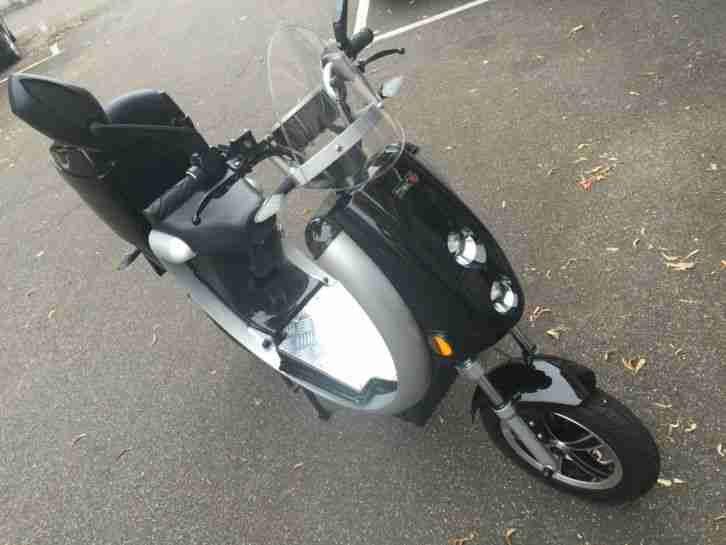 E-max Elektroroller 80L Lager Abverkauf schwarz emoto