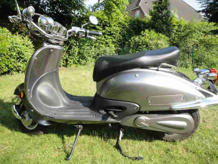 Ebretti 518 elektrisch Roller 50km/h 315km