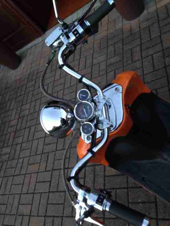Elektroroller Notverkauf Neu ca 14 km Laufleistung Moped 25/45 KM/H 2200 Watt