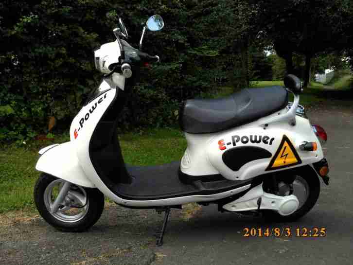 Elektroroller e-scooter 45km/h mit Versicherung