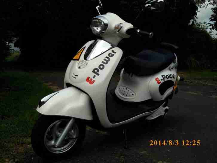 Elektroroller e-scooter 45km/h mit Versicherung