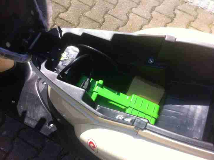 Emco Elektroroller Novi neues Modell ; neues Lithium-Wechsel-Akkusystem!