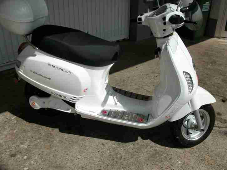 Emco Novantic 2000 48v / 56Ah Elektroroller optisch Vespa LX über 1000,- sparen