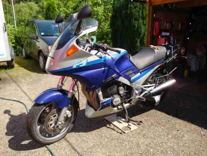 FJ1200 3YA