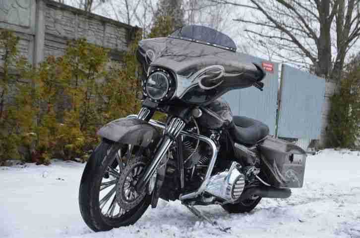 FLHX Custom Stealth Cycles 21" Airbrush Paint bj.2013 Arlen Ness