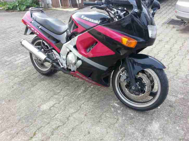 FRAUENMOTORRAD KAWASAKI ZZR600 34 ps
