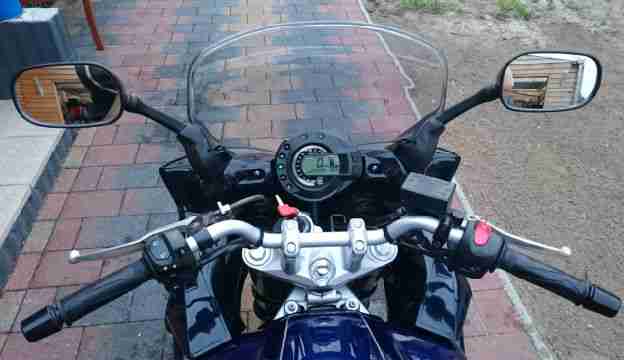 FZ 6 Fazer als sportlicher Tourer, 26 Tkm, Tourenscheibe, Koffer, erh. Lenker