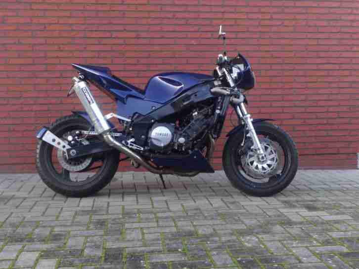 FZR 1000 2LA Streetfighter (mit viel