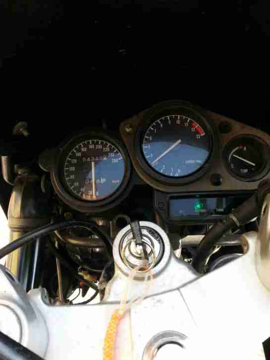 FZR 600 Fahrbereit Und Tüv vorhanden!