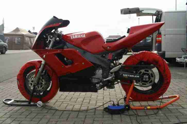 FZR Ringmotorrad für die ersten Schritte auf der Rennstrecke...