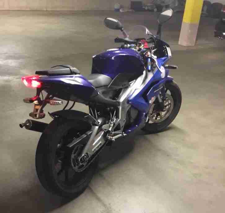 Fahrzeug-Motorrad Aprilia rs 125 (Piaggio)15 PS