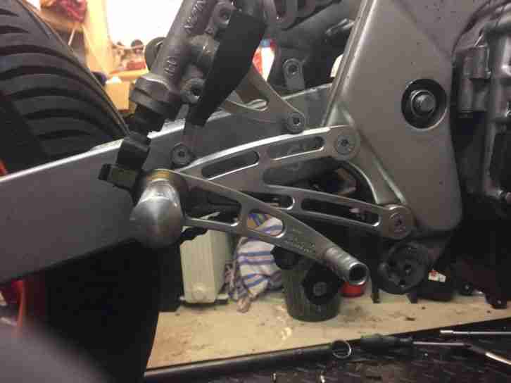 Fussrastenanlage Metisse Cbr600f PC31 PC25