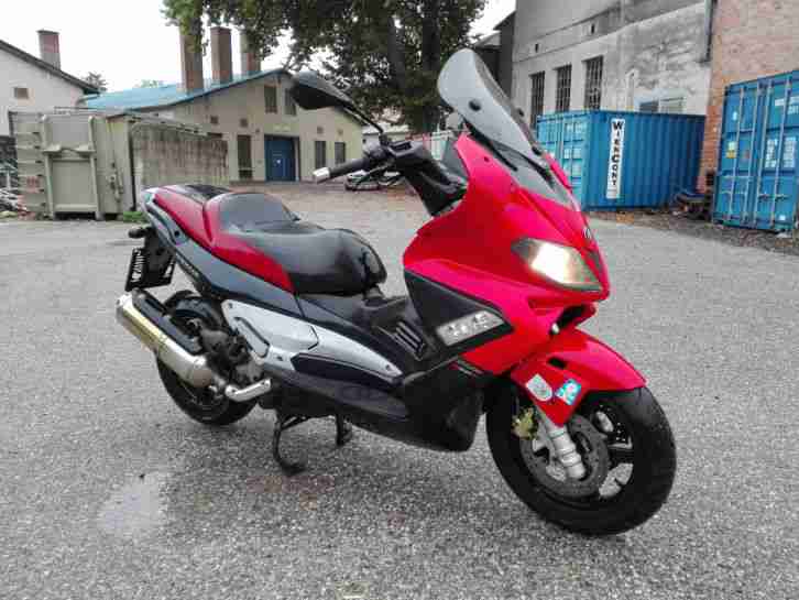 GILERA NEXUS 500 Sport.