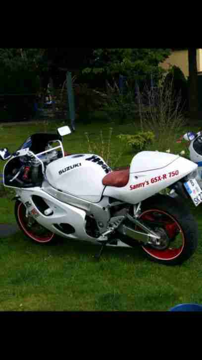 GSX-R 750 BJ. 1998 29500 km eine Supersportler im Top Zustand