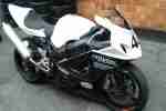 GSX R 750 K5 Rennmaschine mit Schaden