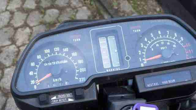 GT550 Unfall Teileträger oder zum aufbauen Motor läuft aber nur mit Startpilot