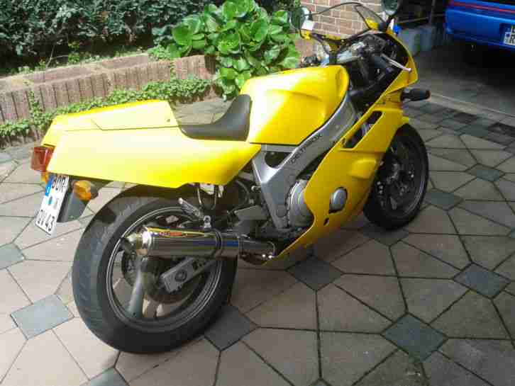 Gepflegte Yamaha FZR600 Anfänger geeignet vorhandene Drosselung