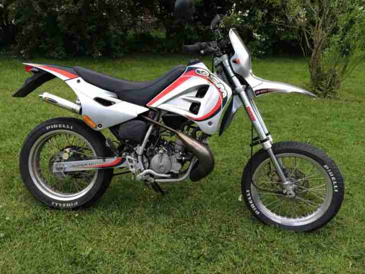 Gilera Super Enduro 6500 Km mit Pkw fahrbar