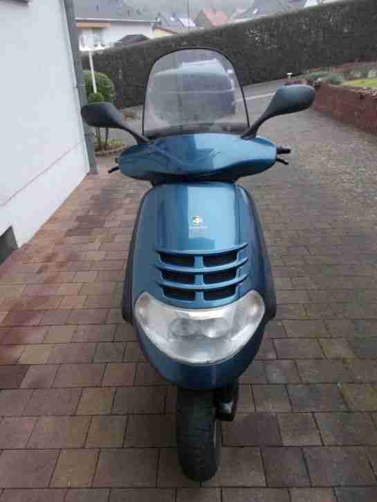 Großroller Piaggio Hexagon LX 125 15 PS TOP-Zustand 1 Vorbesitzer