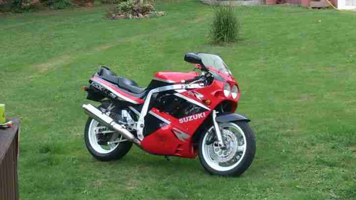 Gsx-R750 Bj 89 Kultbike im Originaltrim 18 Jahre abgemeldet TÜV bereit Devil