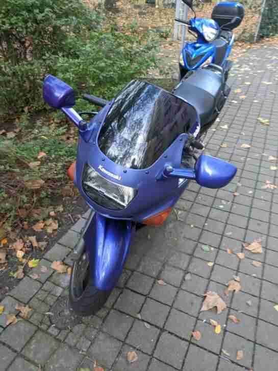 Gut erhaltene Kawasaki ZZR 600 aus dem Jahr 1997