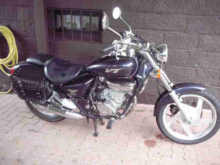 Gut erhaltene und fahrbereite Delim, 125 ccm VTM, TÜV bis Okt. 2015