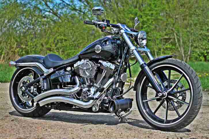 HARLEY DAVIDSON BREAKOUT