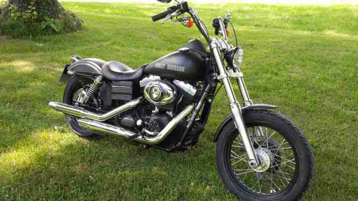 HARLEY DAVIDSON DYNA STREET BOB 2009