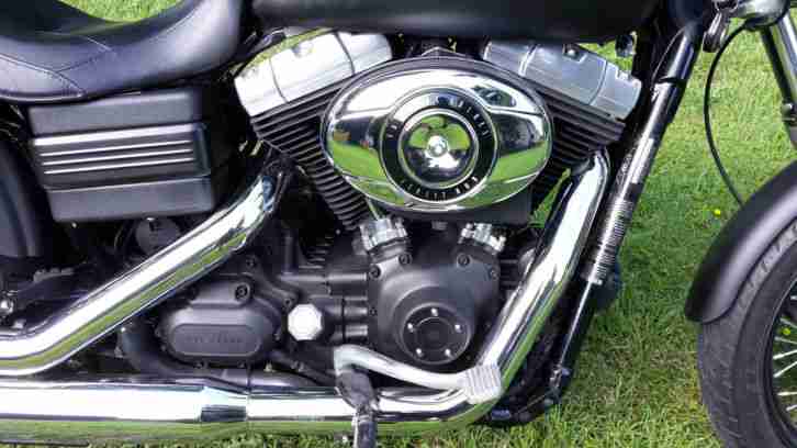 HARLEY DAVIDSON DYNA STREET BOB 2009