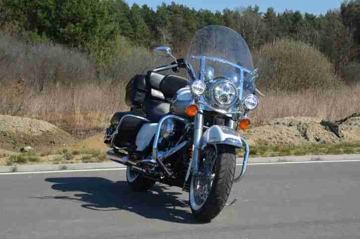 HARLEY-DAVIDSON FLHRC ROAD KING CLASSIC ABS ALARM WIE NEU