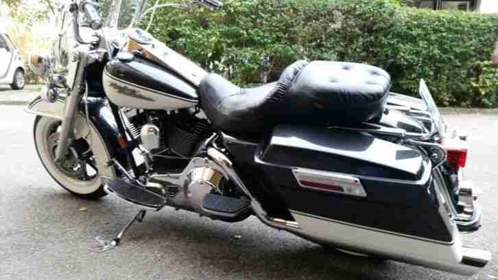 HARLEY DAVIDSON FLHRI ROAD KING