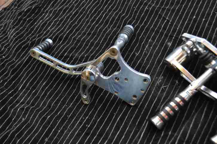 HARLEY DAVIDSON FUSSRASTEN RICKS BILLET NEUWERTIG TÜV