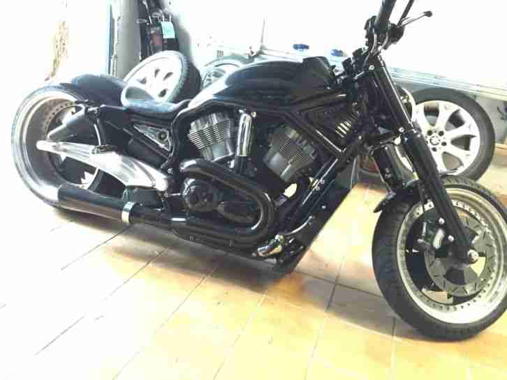 HARLEY DAVIDSON V ROD Custom Bike