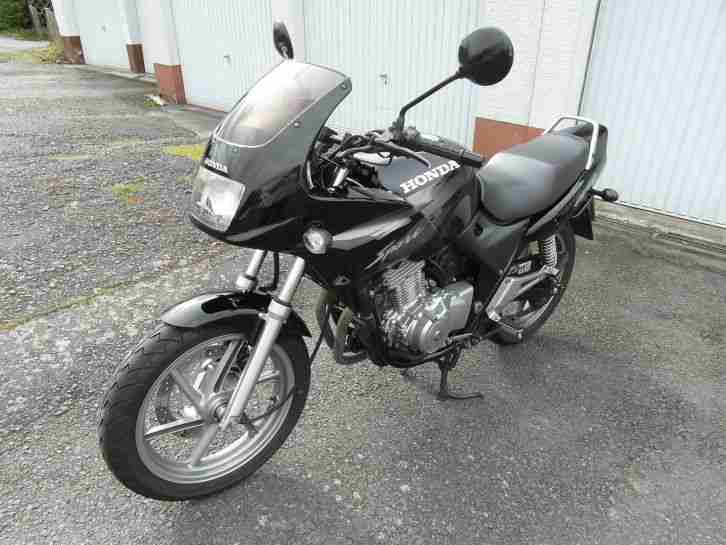 HONDA CB 500 S (PC32) / TÜV - NEU / EZ 05.2000